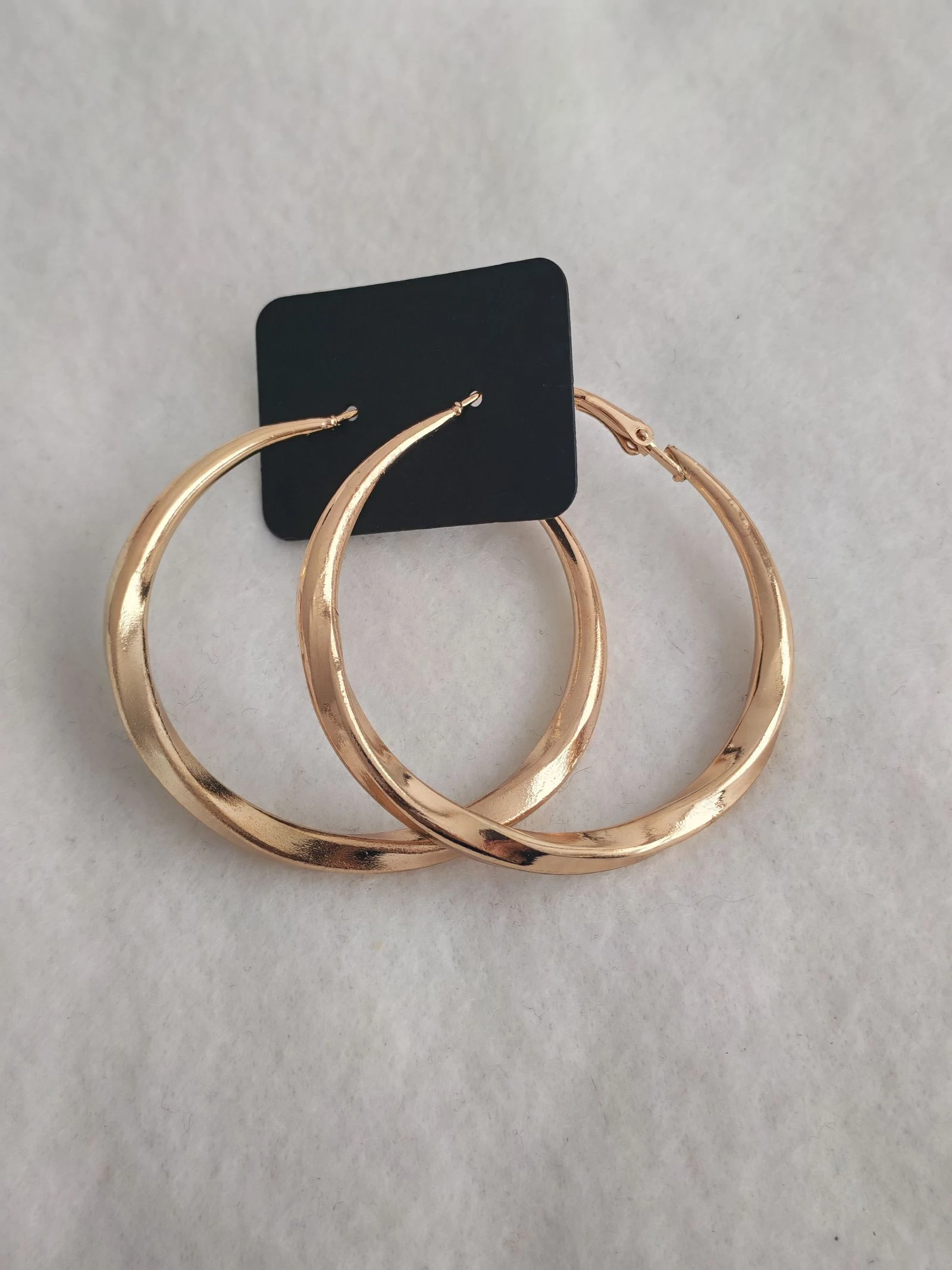 Gold hoop earrings – photo 2